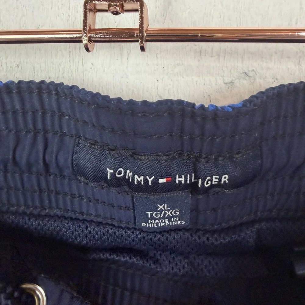 Tommy Hilfiger Men's Swim Trunks Blue Yellow Pineapples Tropical Resort Beach XL